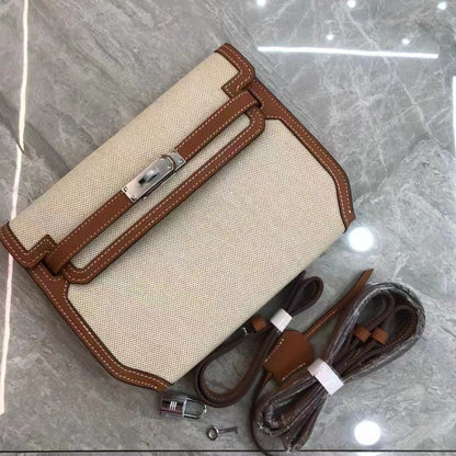 HERMES Kelly Clutch