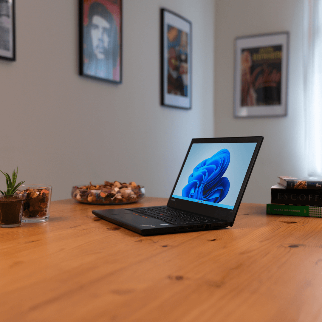 Lenovo ThinkPad T470: Intel Core i7, 6th Gen, 8GB RAM, 256GB SSD