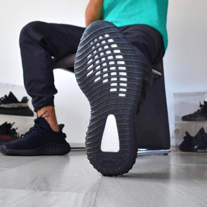 Yeezzy 350 v2 (Onyx Black) Premium 1:1 UA Batch