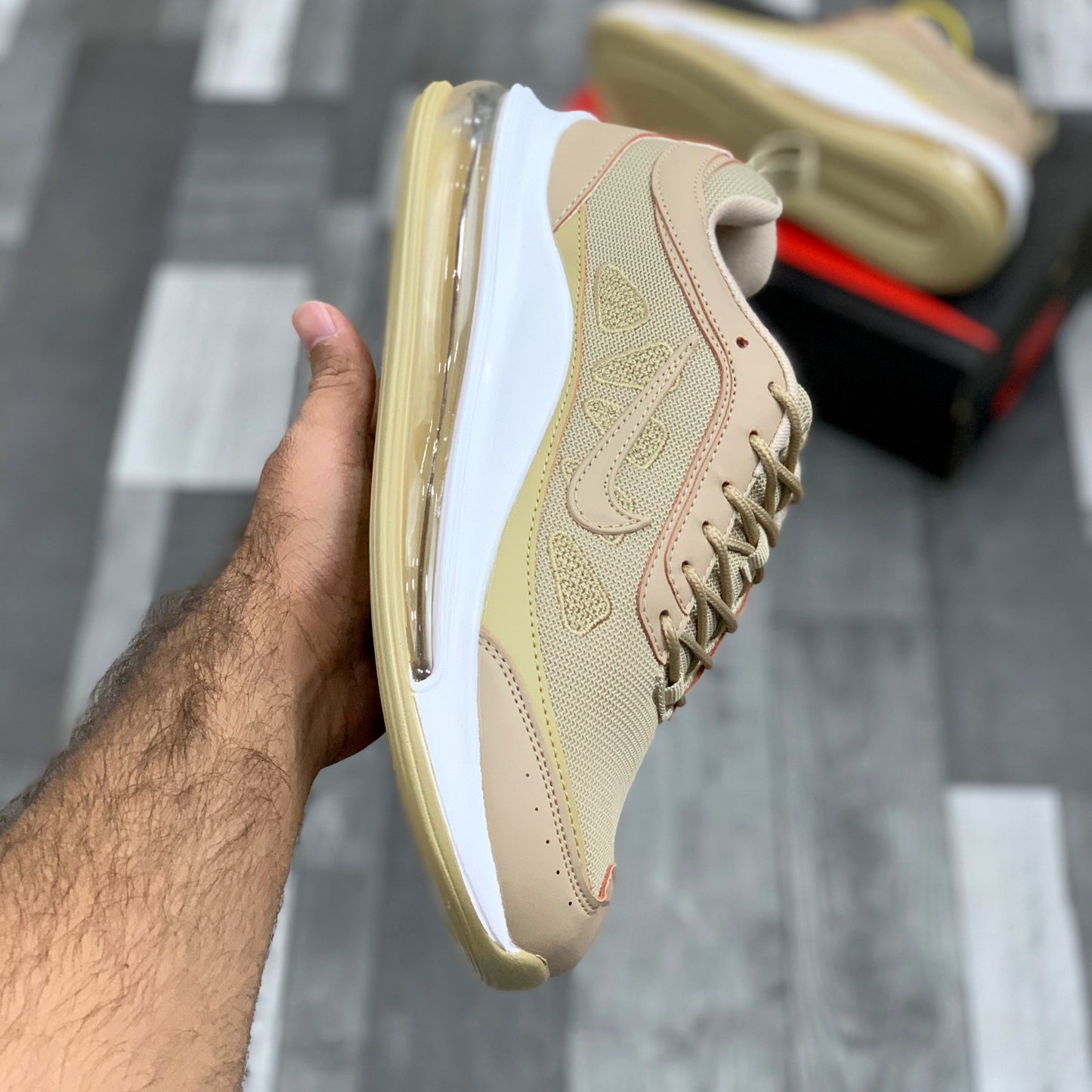 Air Max AP (Taupe)