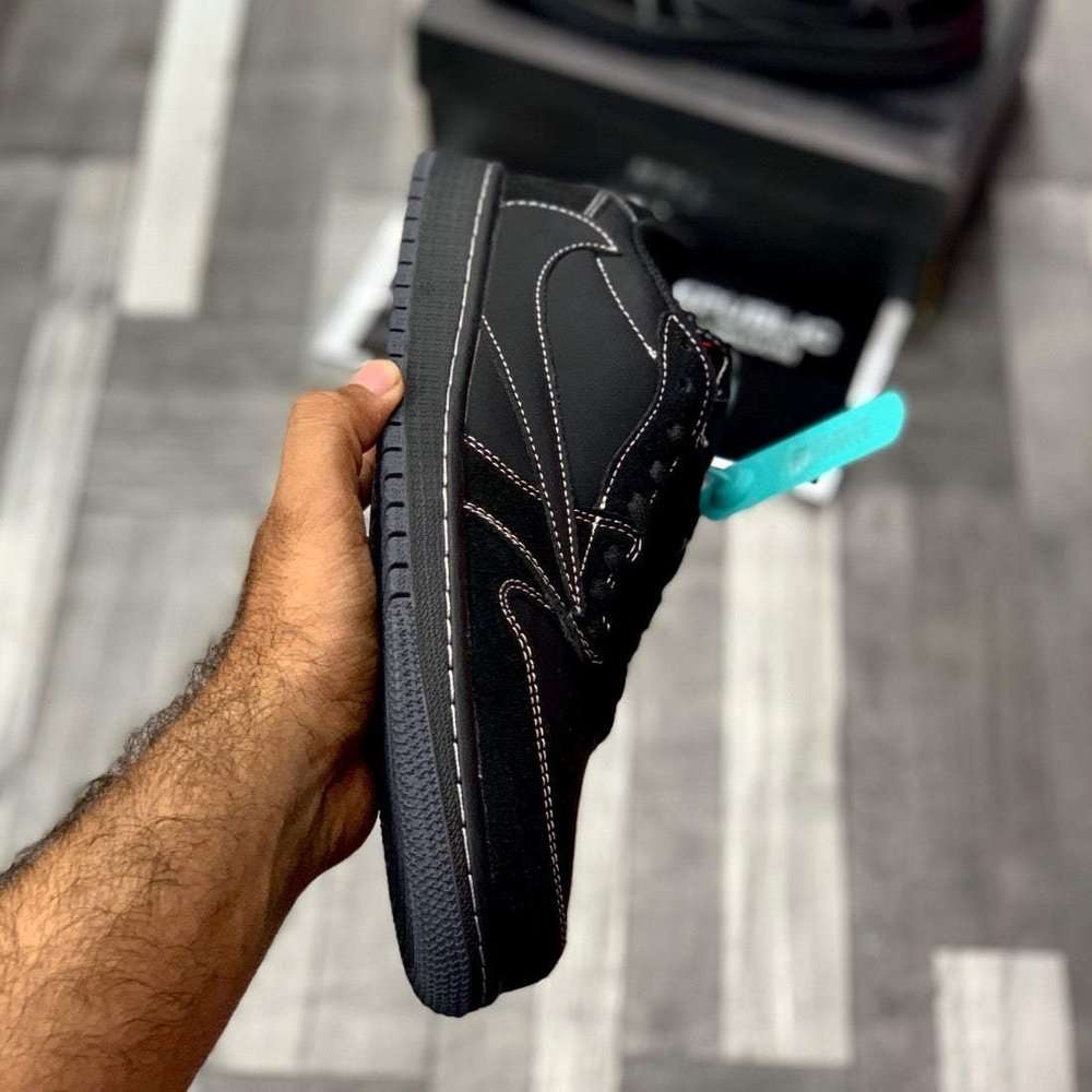 Aj-1 Lows x Traviis Scottt (Black Phantom) AAA Version