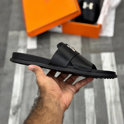 Arles (Black)