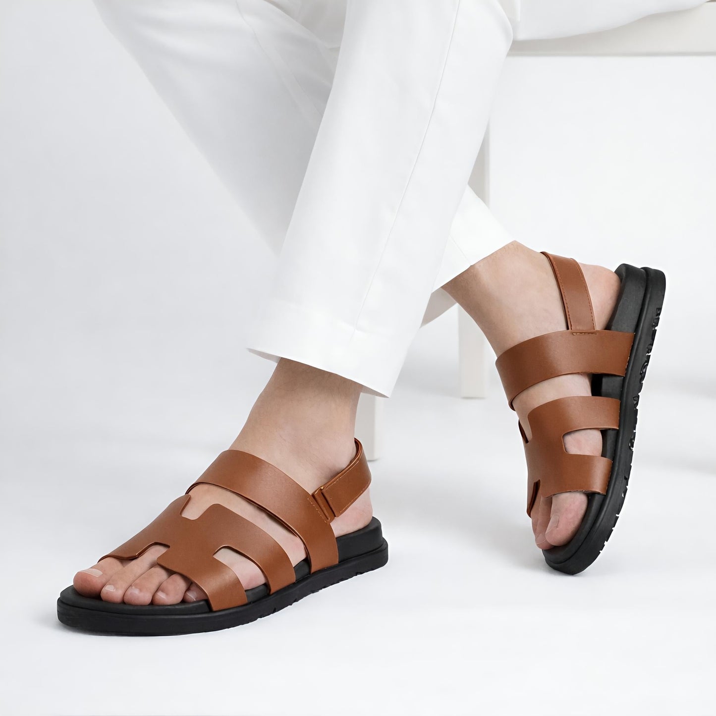 Genius Sandals (Brown)