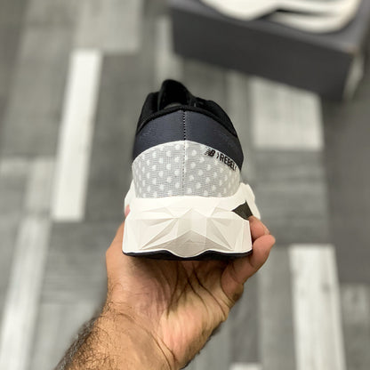 NB Fuelcell Rebel V4 (Black White)
