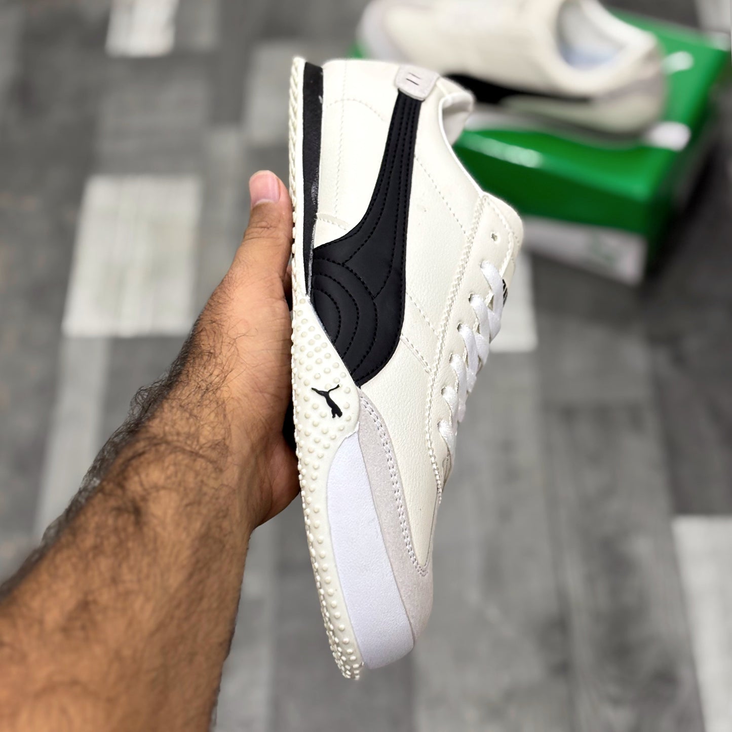 Pma Bella UT (White Black)