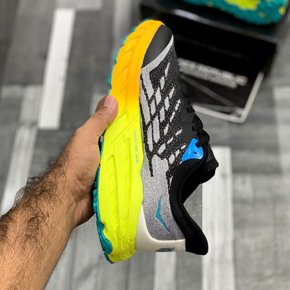 Hoka SpeedGoat 5 (Hyper Black)