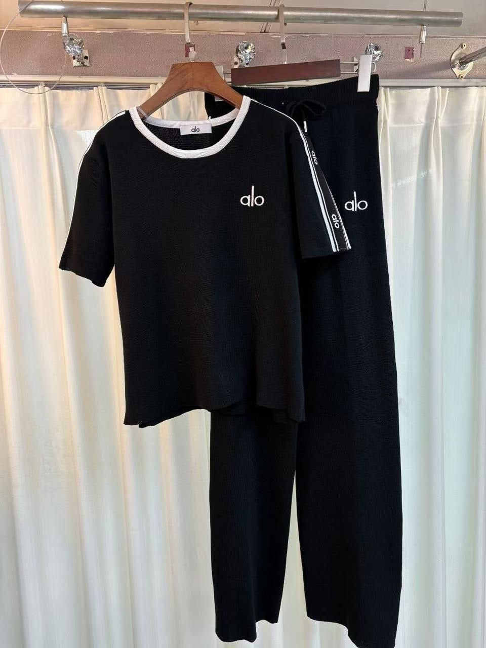 Alo Set