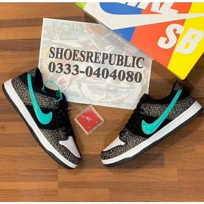 SB Dunks Atmos Elephant - Grey/Green Skate Shoes