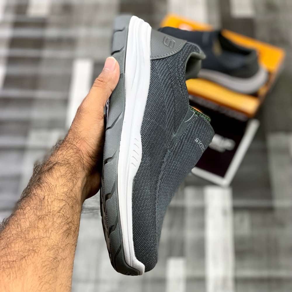 Relaxed Fitt with Air-Cooled "Grey"