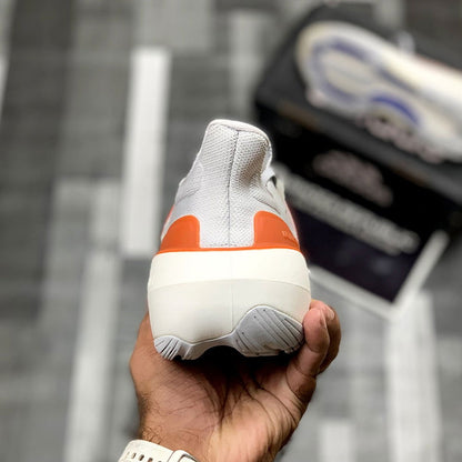UB LightBoost 23 (Grey Brown)