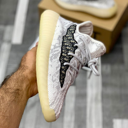 Yeeezzyy 350 v2 x Diiorr Reflectiive (Cream) Real Boost Premuiim Batch