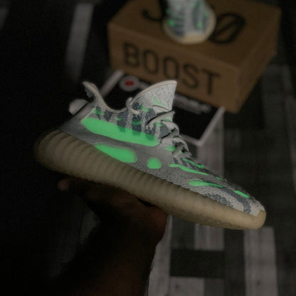 Yeeezzyy 350 v3 Glow (Ice) Real Boost Premuiim Batch